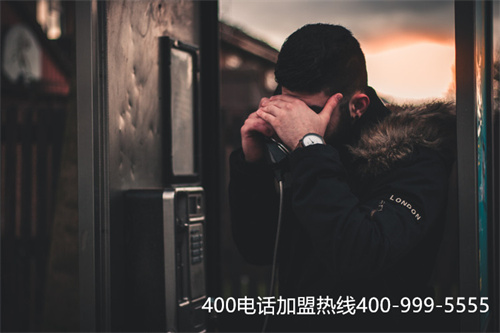 圣象地板400電話是多少錢(qián)（圣象木門(mén)廠家電話）